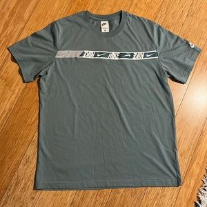 Men’s Nike T- Shirt
